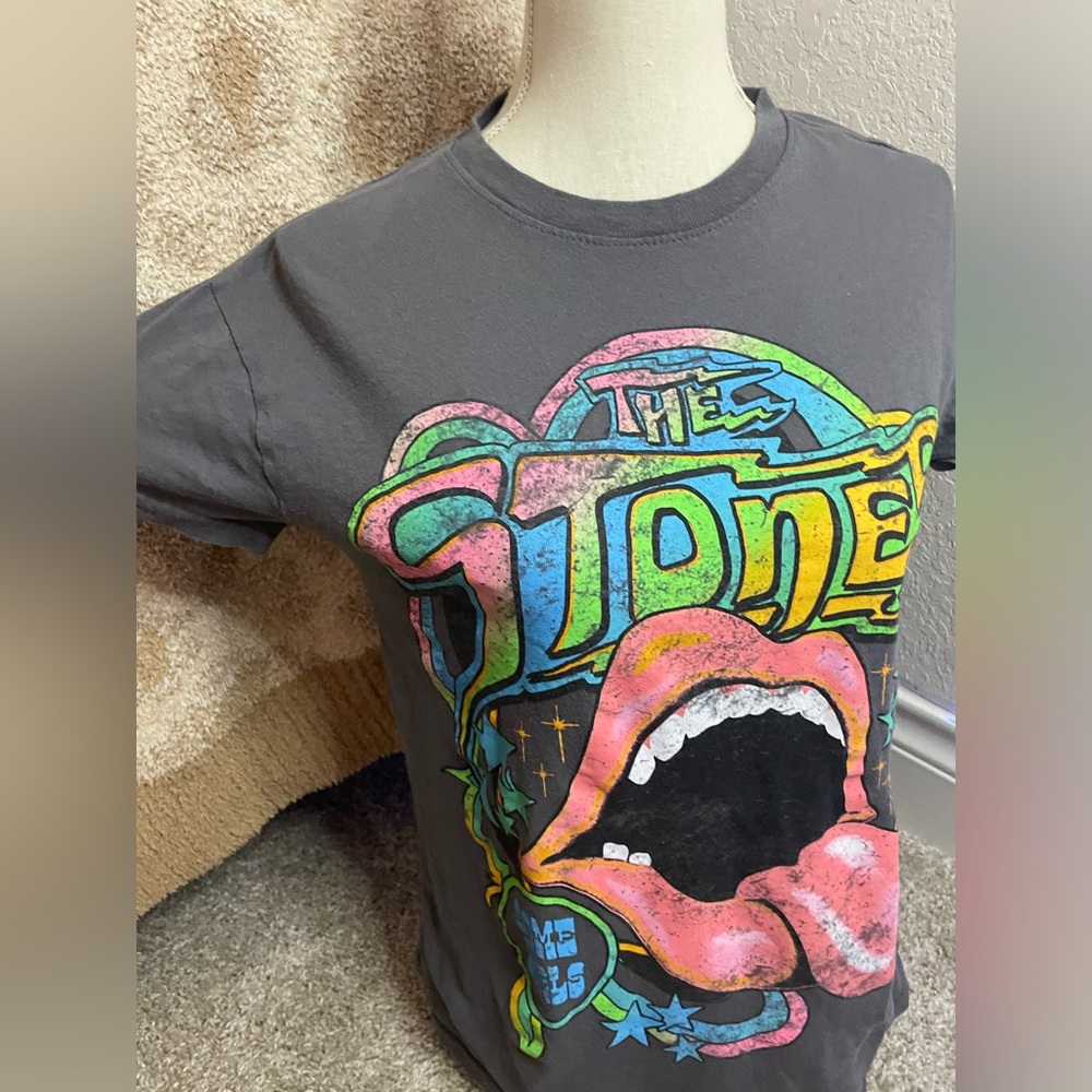 Rolling Stones shirt🌼❤️💜